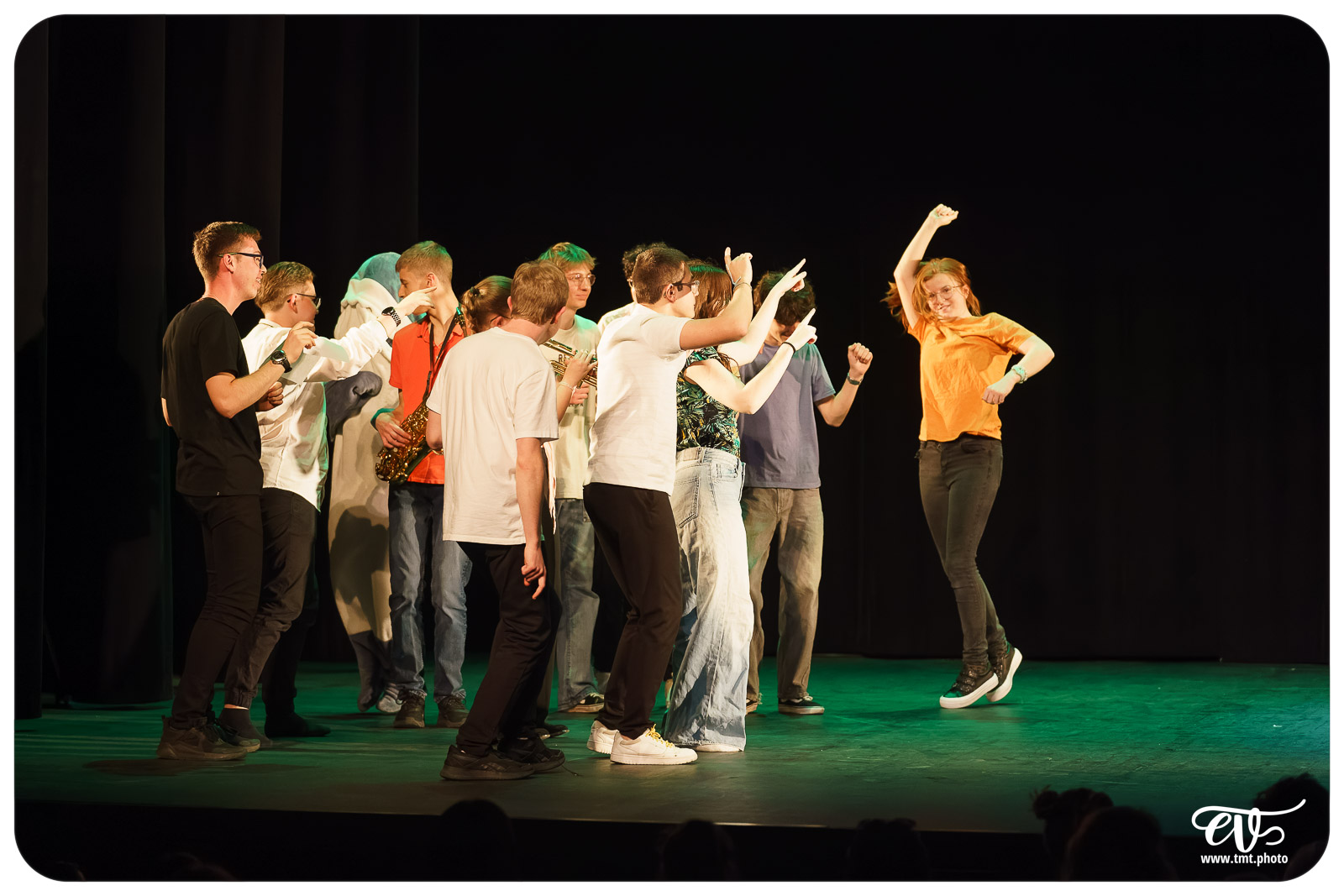 MAIS SONGEONS À RÉPÉTER S'IL VOUS PLAIT !